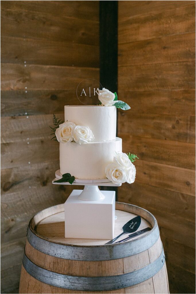 Stunning wedding cake for Maine Barn Wedding