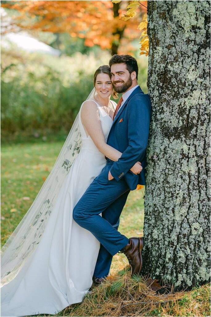 Couple hold one another close at Beech Ridge Barn