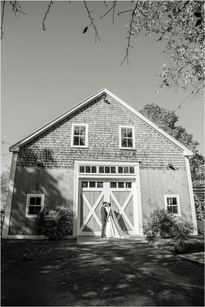 Husband and wife share a moment for Rachel Campbell Photographyhel Cam