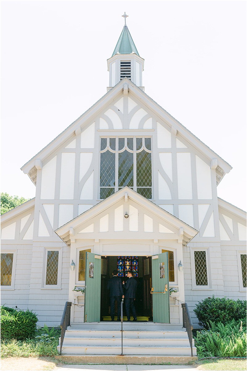 Stunning chapel for wedding at Portland's Ocean Gateway